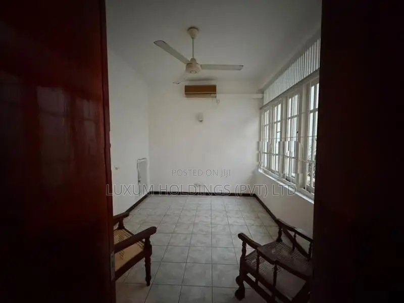 Office for Rent Off Ladies College Flower Road Colombo 03 [ 2344C ]