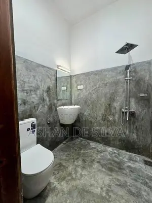AC / Hot water Rooms for Rent Negombo
