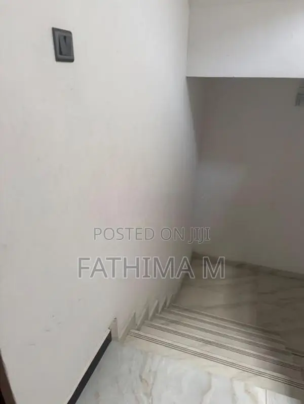 Room for Rent-Mount Lavinia (Ladies Only)