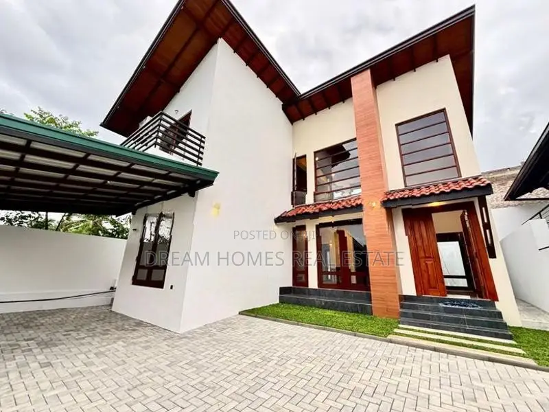 Architecturally Designed 3-Bedroom House for Sale – Koswatta