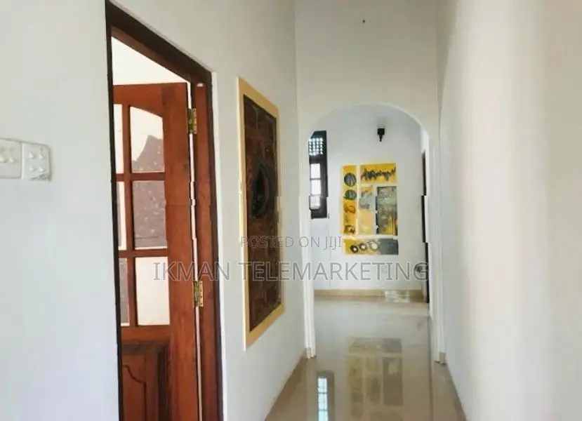 Modern house for rent in Kadawatha Town