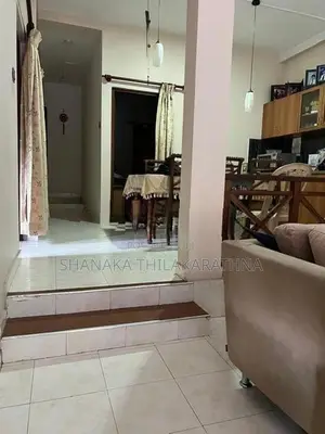 5-Bedroom House for Sale – Pannideniya