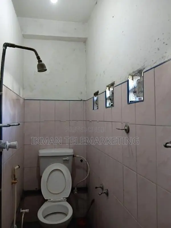 Second-Floor Unit for Rent in Ja-Ela Town