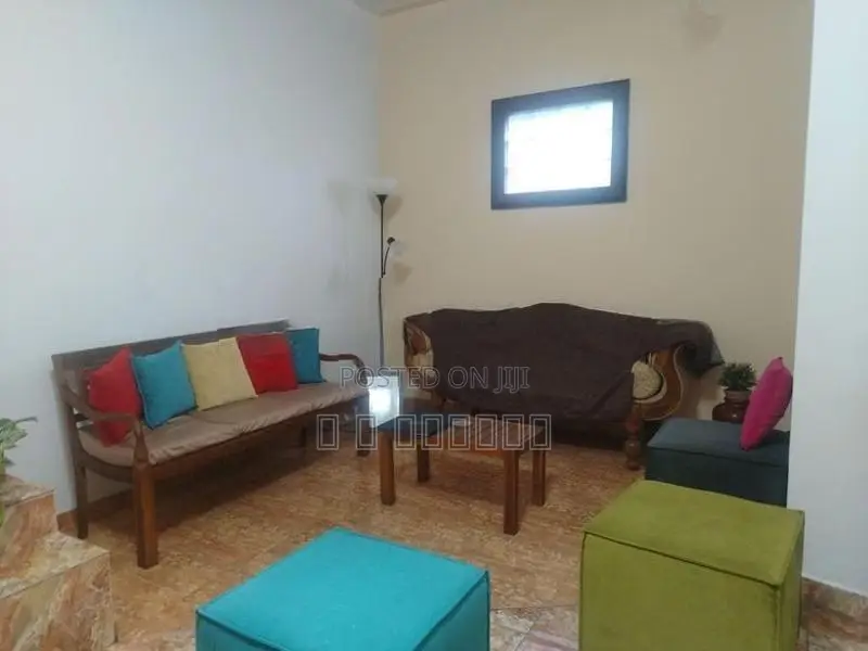 Furnished House For Rent – ​​for A Couple (Kottawa, Mattegoda).