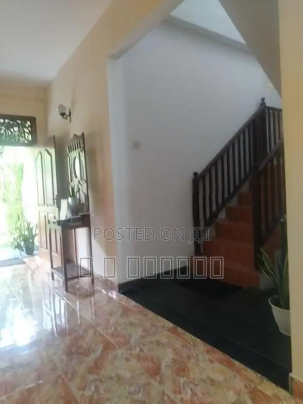 Furnished House For Rent – ​​for A Couple (Kottawa, Mattegoda).