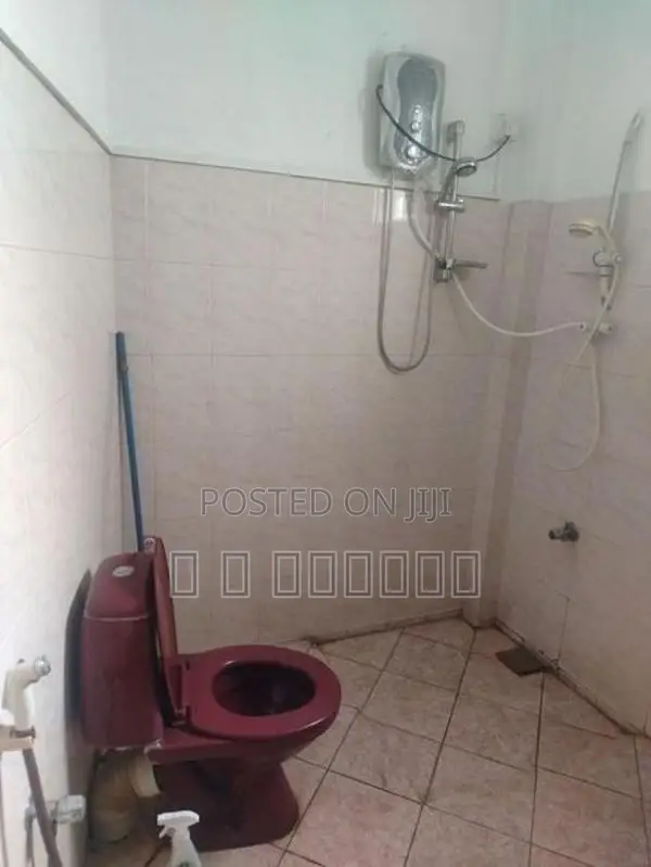 Furnished House For Rent – ​​for A Couple (Kottawa, Mattegoda).