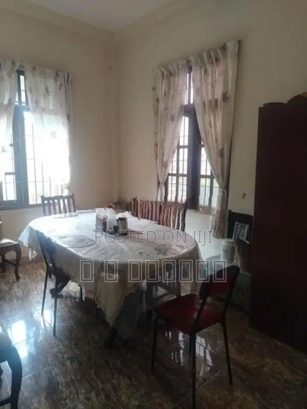 Furnished House For Rent – ​​for A Couple (Kottawa, Mattegoda).