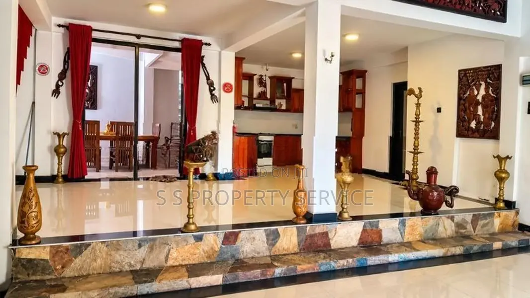 Three-Story House for Sale in Wattegama, Kandy (ssph-454)