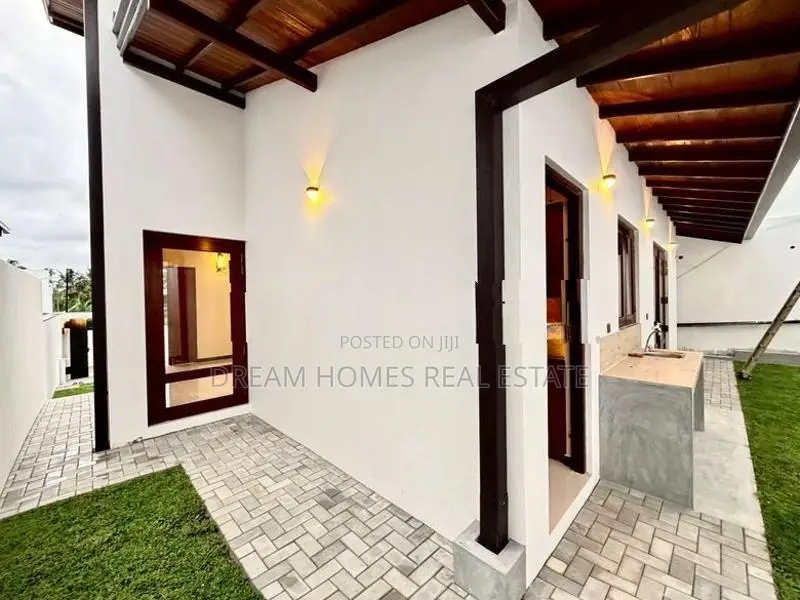 House for Sale in Koswatta – 9.5 Perches