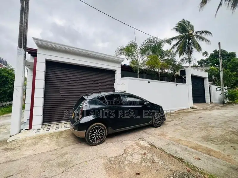 (AH325) New Modern single Storey House for Sale in Polgasowita