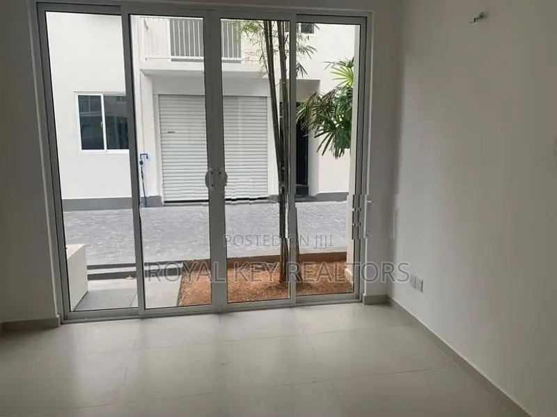 Urban Gateway Residence - 5 Bedroom Apartment in Kottawa For Sale