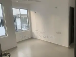Urban Gateway Residence - 5 Bedroom Apartment in Kottawa For Sale