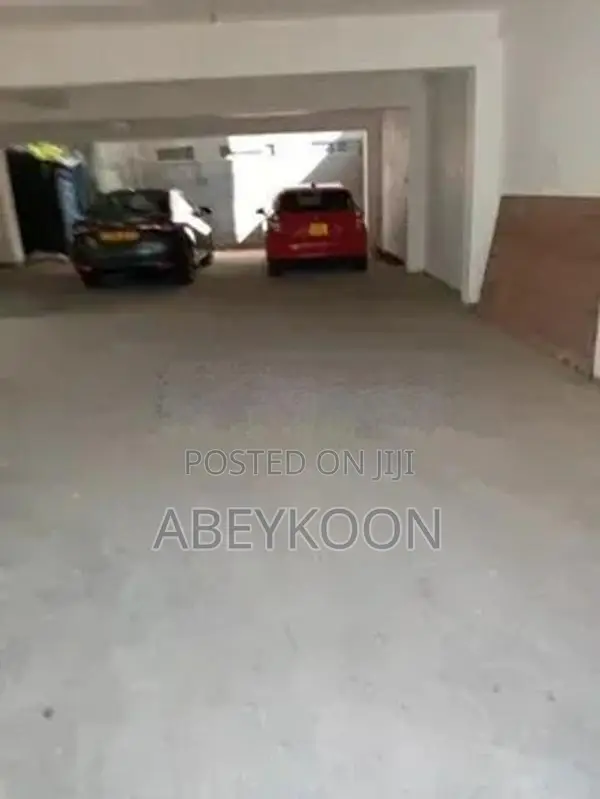 Fully Tiled A/C luxury Room for Rent in Wijerama
