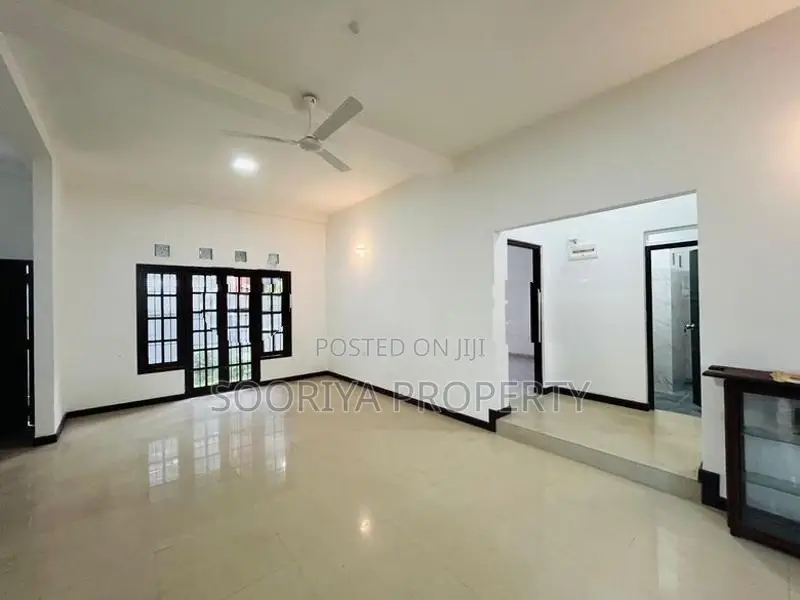 Valuable 2 Story House for Sale in Thalawathugoda