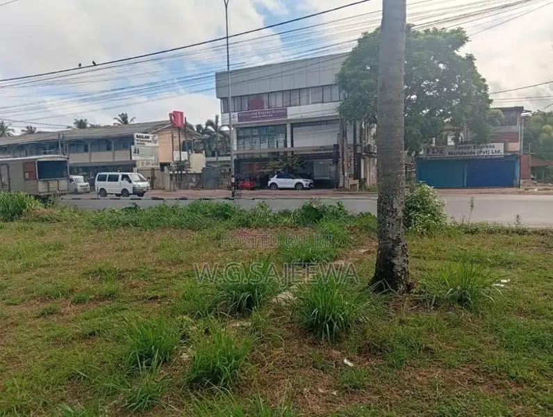 35 Perch Main Road Facing Land for Sale Seeduwa