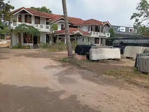 113 Perch Land with House for Sale in Seeduwa