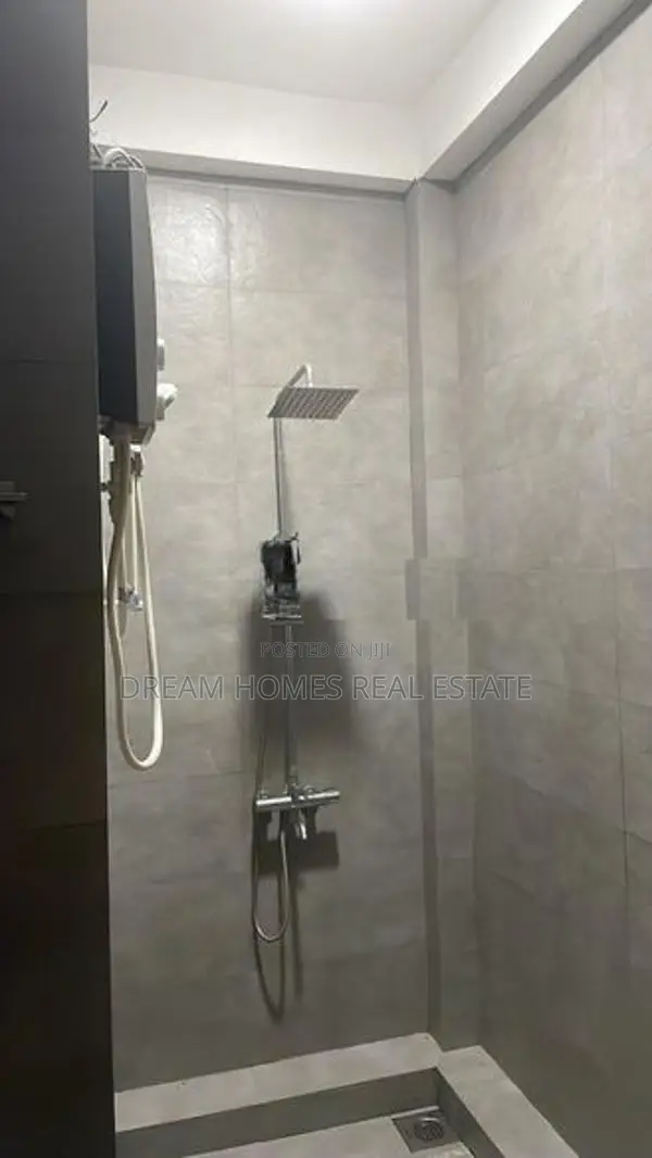 6 Bedroom House for Sale – Walakumbura, Alawwa