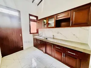 NEWLY BUILT MODERN HOUSE FOR RENT IN PILIYANDALA MADAPATHA