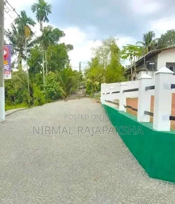Valuable Land for Sale Athurugiriya