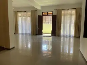 Large House For Rent Off Baddagana Road Pita Kotte [ 2051C ]
