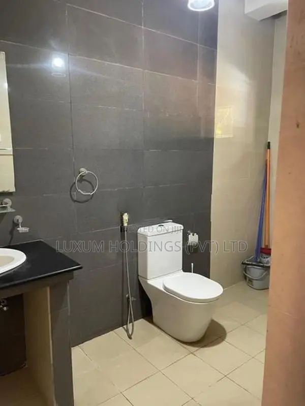 2,600 Sqdt Office For Rent Off Nugegoda Road Pita Kotte [ 2051C ]