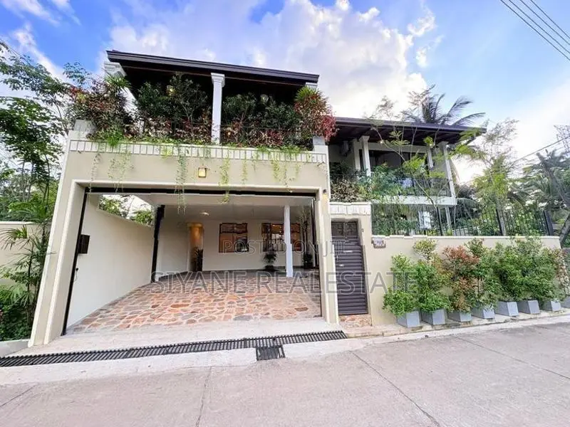 Luxury New House for Sale in Thalawathugoda