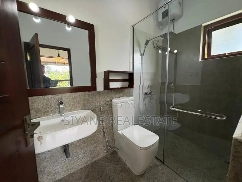 Luxury New House for Sale in Thalawathugoda