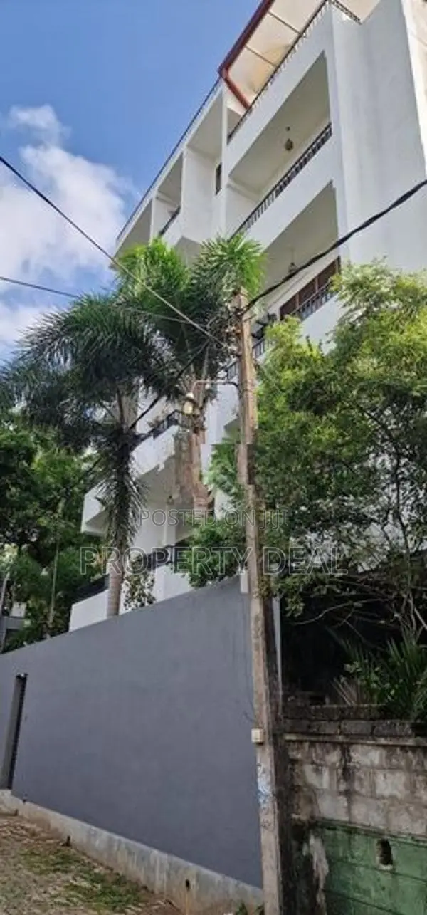 Apartment Building for Sale in Kottawa. - PDA452