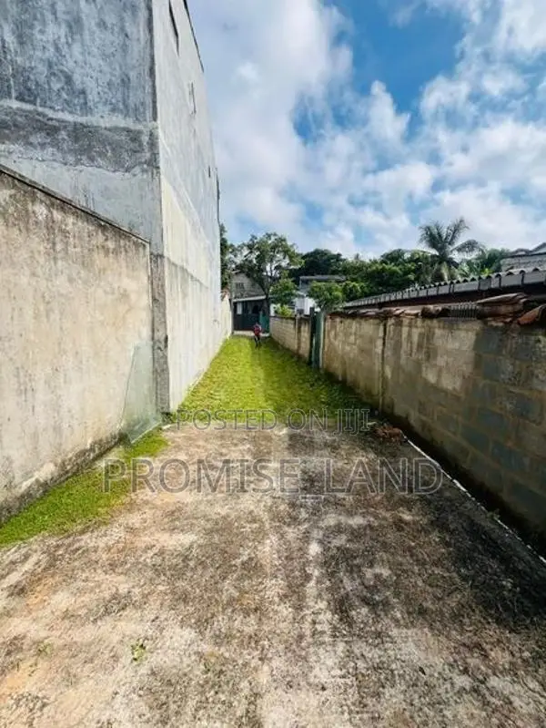 10 Perch Prime Land in Moratuwa Katubedda M20