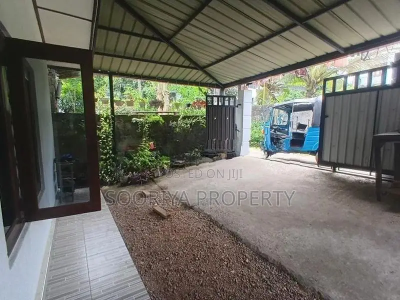 තනිමහල් නිවසක් විකිණීමට - Moratuwa