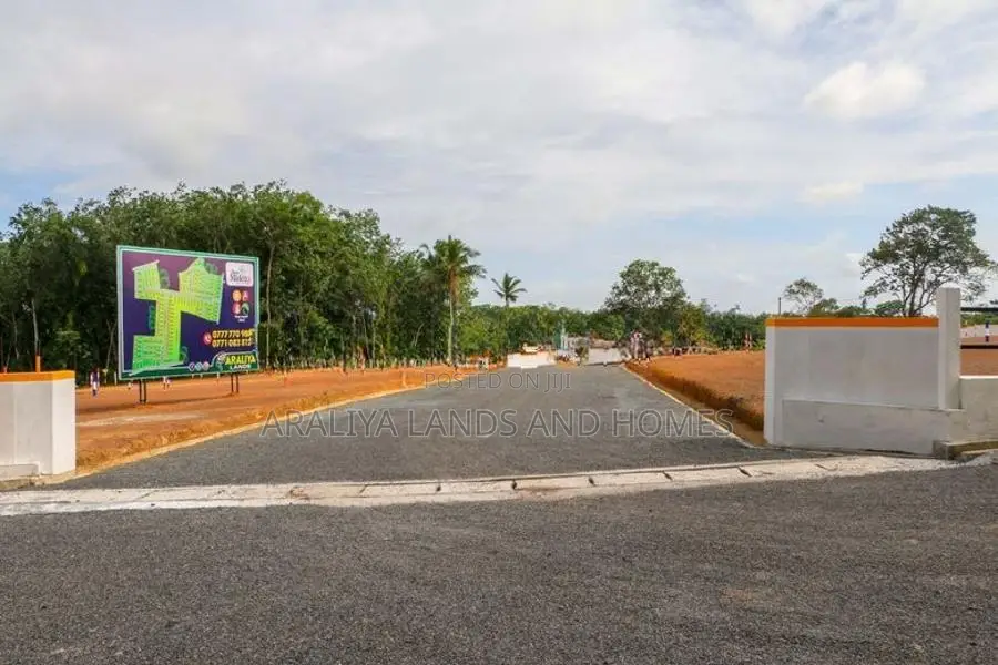 Kesbewa - Kindelpitiya Lands for Sale