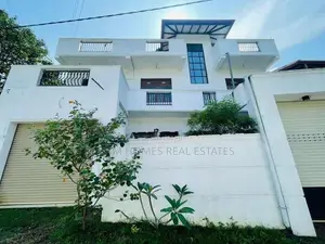House For Sale 400m From Kandy Road