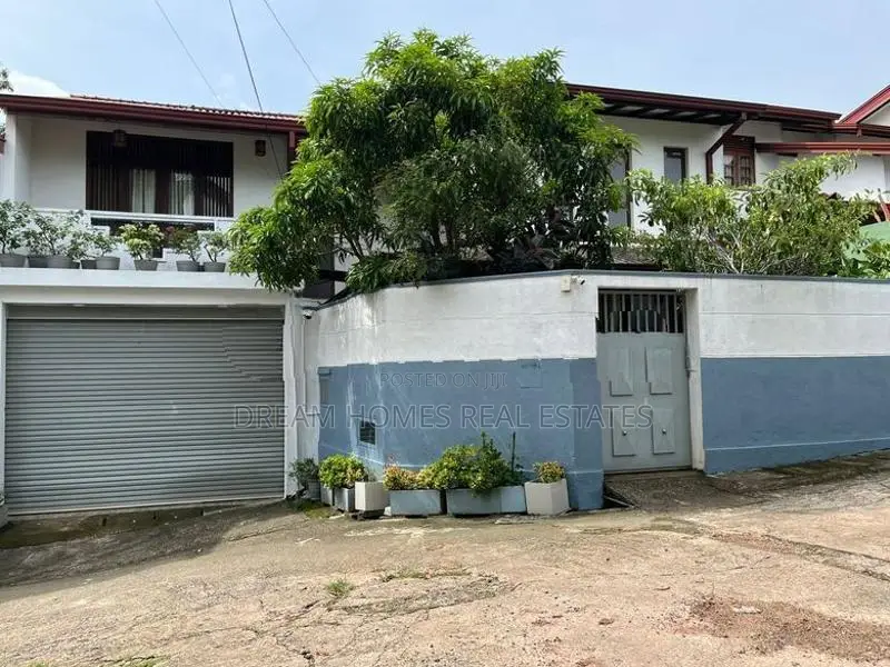 House for Sale in Asiri Place, Kadawatha
