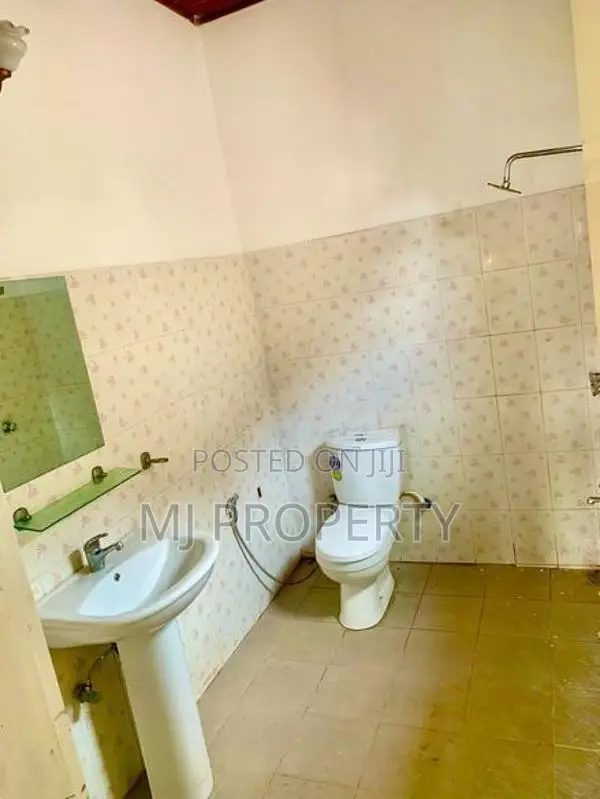 ( SC-1229) Valuable Upper Floor House Rent in Narahenpita