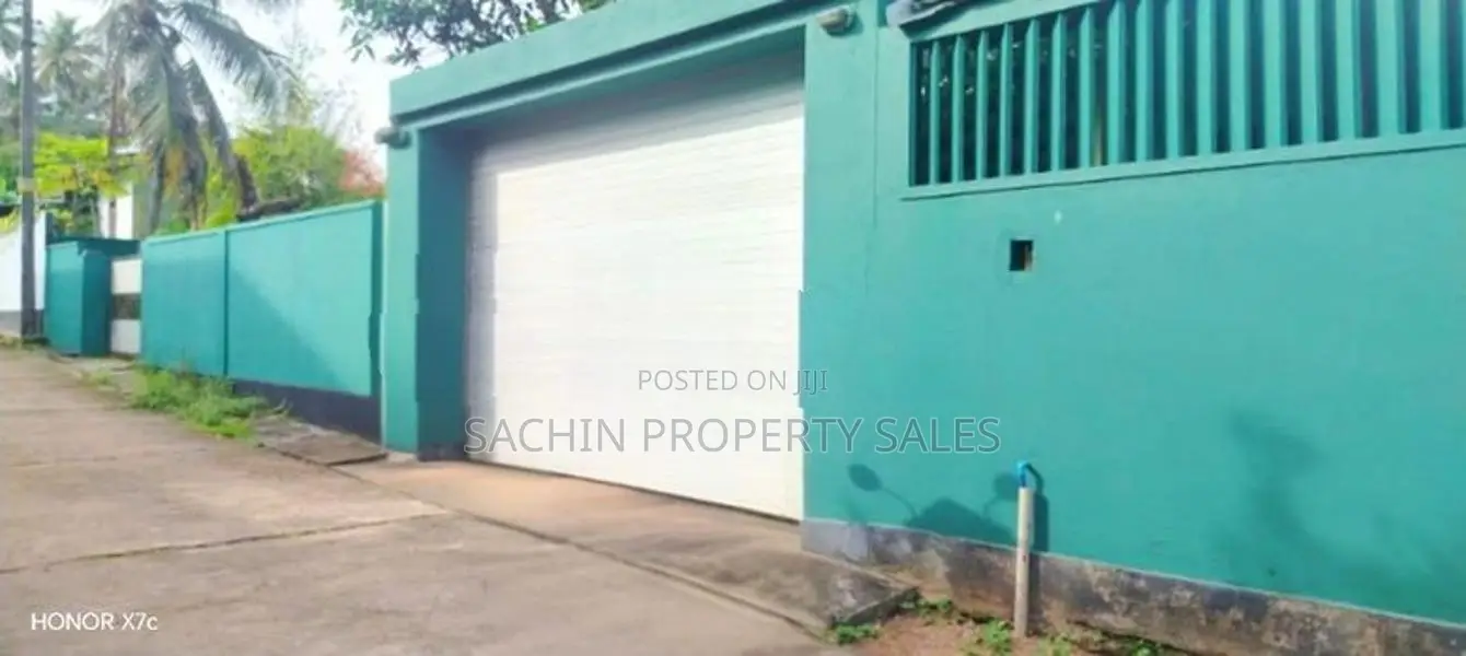 Single-Storey House For Sale IN ALUBOMULLA,PANADURA