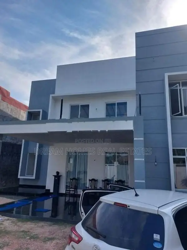 Modern Family Home for Sale in Ja-Ela