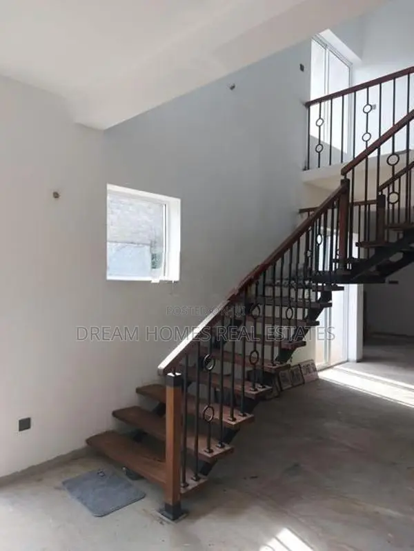 Modern Family Home for Sale in Ja-Ela
