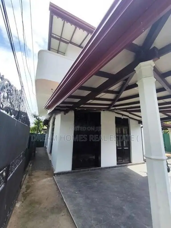 2-Story House for Sale – Ja-Ela Town