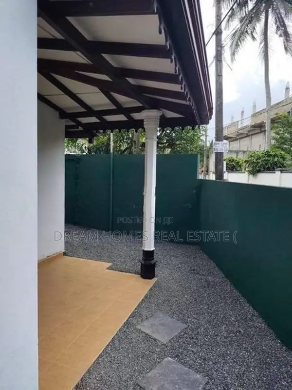 2-Story House for Sale – Ja-Ela Town
