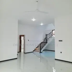 Luxury House With Rooftop For Sale – Negombo