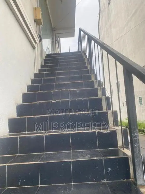 (tr-1220) Valuable Upper Floor House Rent in Nugegoda