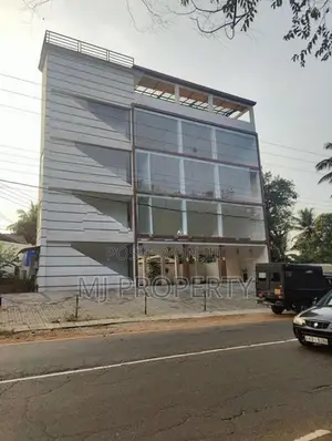 ( TC-1222) Highly Valuable Commercial Building Rent In Hanwella