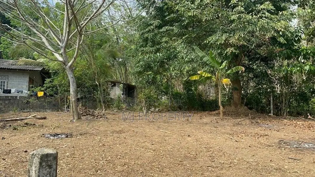 (TS-1209) Valuable Residential Bare Land Sale In Padukka