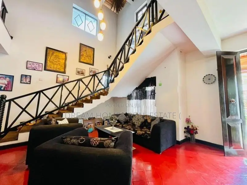 Elegant 2-Storey Family Home in Prime Gallage Mawatha