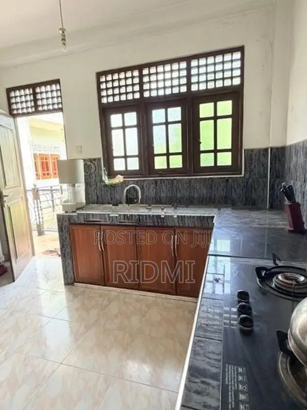 Fully Furnished House For Rent In Nittambuwa