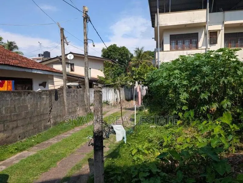 Land for Sale – Prime Location in Koswatta Nawala