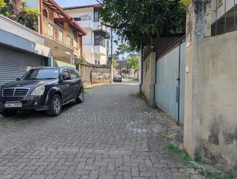 Land for Sale – Prime Location in Koswatta Nawala