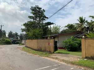 (AL357) 31 Perch Land with House for Sale in Pitipana
