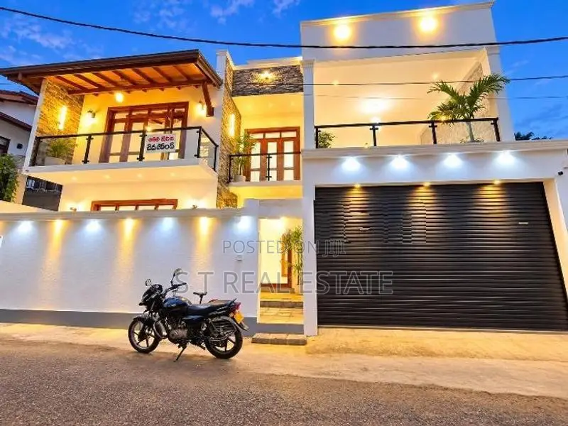 Modern Designed Luxury 2-Story House in Malabe