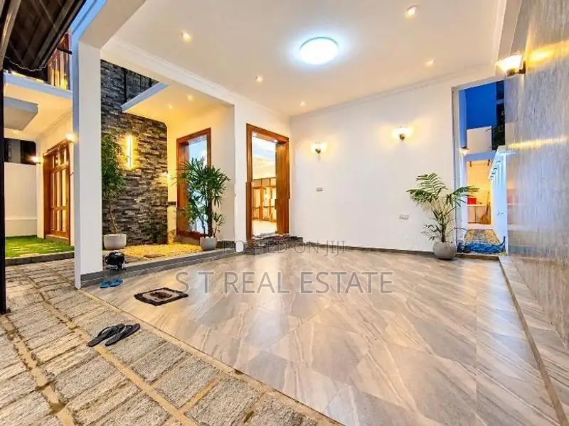 Modern Designed Luxury 2-Story House in Malabe